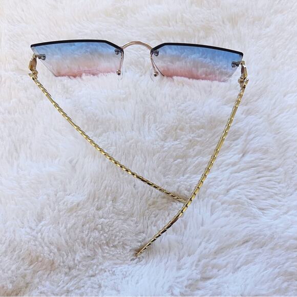 Skyla Blue & Pink Gold Chain Link Oversized Sunglasses - Picture 8 of 10